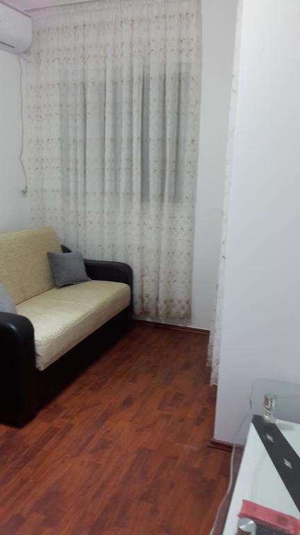 Carmen Studio Otopeni Exterior foto