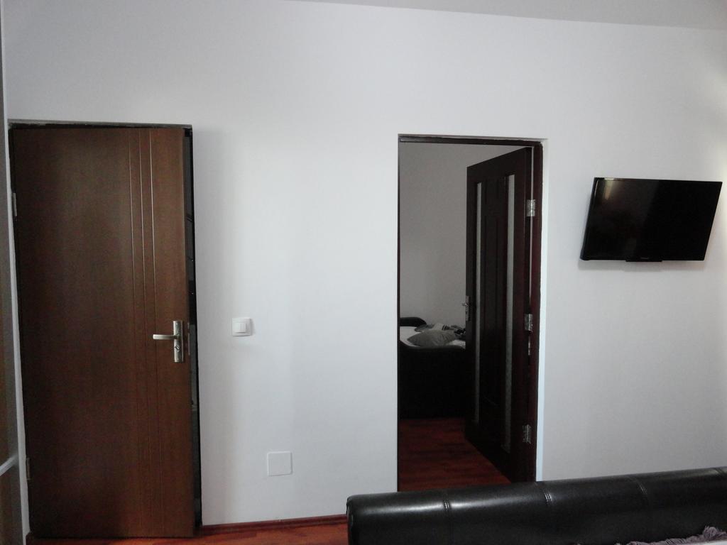 Carmen Studio Otopeni Exterior foto